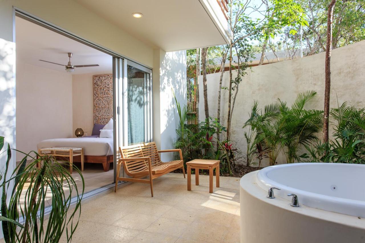 Charming Nature-Inspired Condos With Sultry Surroundings By Stella Rentals Tulum Bagian luar foto